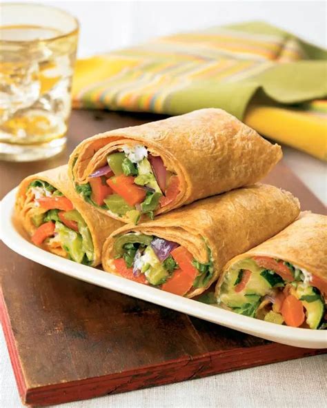 How many carbs are in garlic roasted vegetable wrap - calories, carbs, nutrition