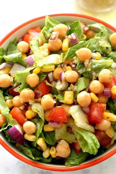 How many carbs are in garlicky chickpea salad - calories, carbs, nutrition