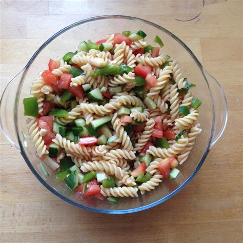 How many carbs are in gazpacho pasta salad - calories, carbs, nutrition