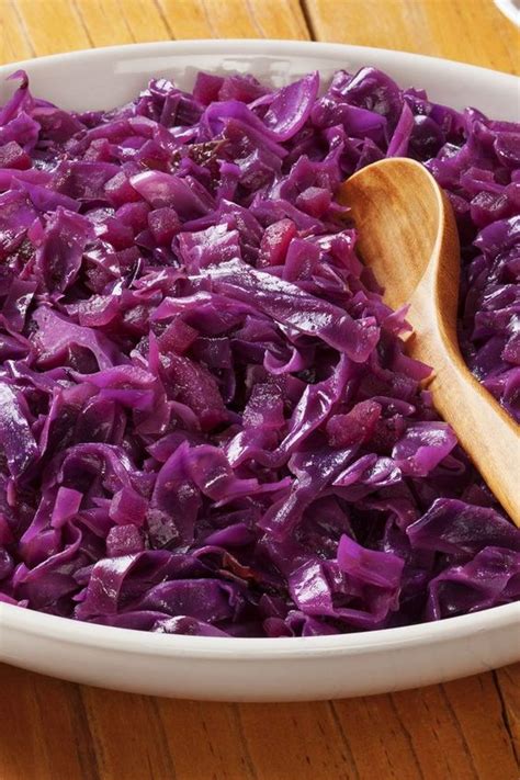 How many carbs are in german red cabbage with apples - calories, carbs, nutrition