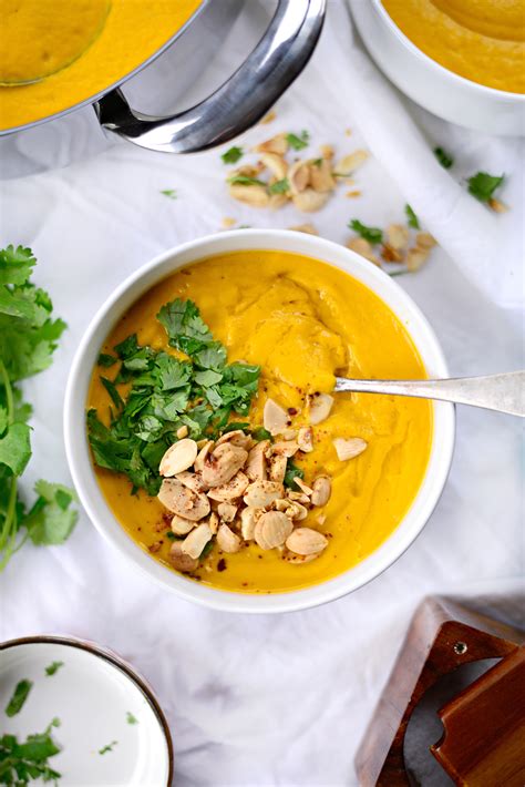 How many carbs are in ginger carrot soup - calories, carbs, nutrition