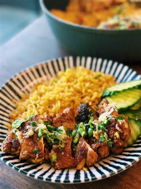 How many carbs are in ginger chicken with kale and rice - calories, carbs, nutrition