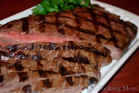 How many carbs are in ginger soy flank steak - calories, carbs, nutrition