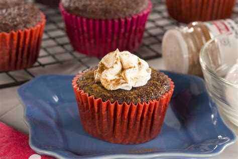 How many carbs are in ginger spice cupcake - calories, carbs, nutrition