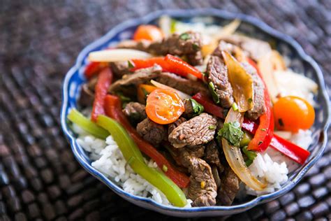 How many carbs are in ginger-pepper beef over steamed rice - calories, carbs, nutrition