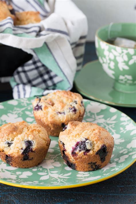 How many carbs are in gluten free blueberry muffin - calories, carbs, nutrition