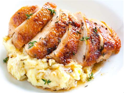 How many carbs are in greek chicken with garlic mashed potatoes - calories, carbs, nutrition