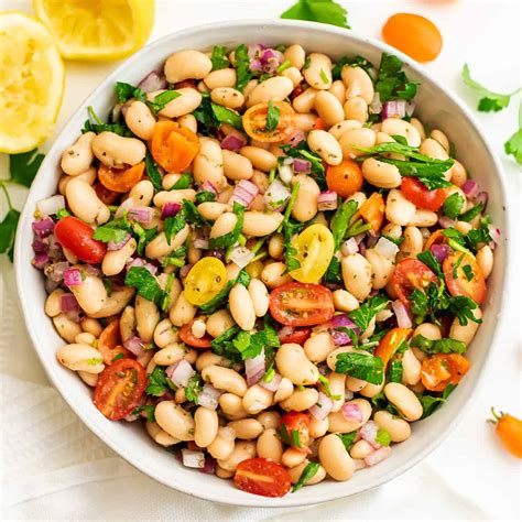 How many carbs are in greek-style white bean salad - calories, carbs, nutrition