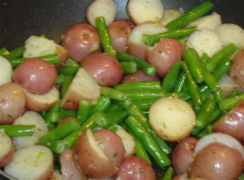 How many carbs are in green beans fresh sauteed red potatoes & lemon 4 oz spoodle - calories, carbs, nutrition