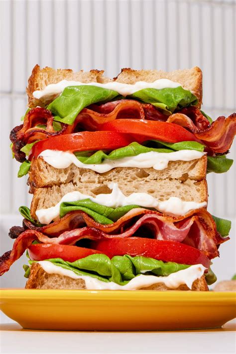 How many carbs are in greens blt sandwich - calories, carbs, nutrition