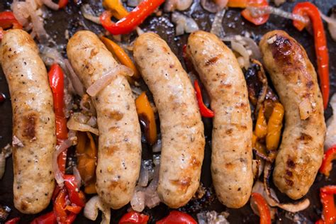 How many carbs are in grilled bratwurst - calories, carbs, nutrition