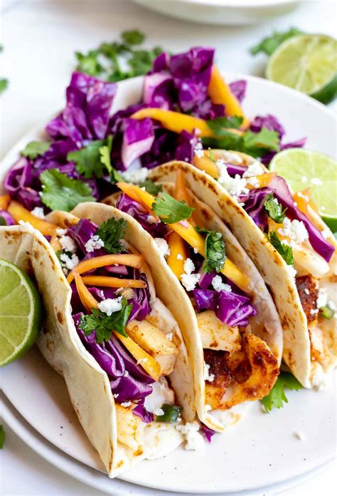 How many carbs are in grilled fish taco with mango slaw - calories, carbs, nutrition