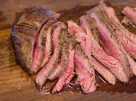 How many carbs are in grilled flank steak oven-fired flat - calories, carbs, nutrition