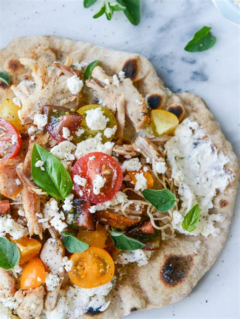 How many carbs are in grilled lemon chicken and feta pita - calories, carbs, nutrition