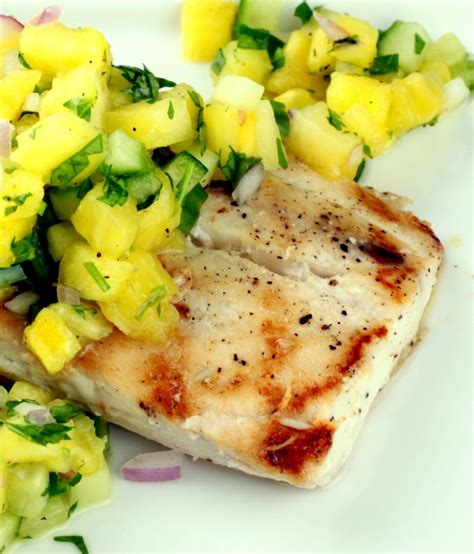 How many carbs are in grilled mahi mahi with pineapple salsa - calories, carbs, nutrition