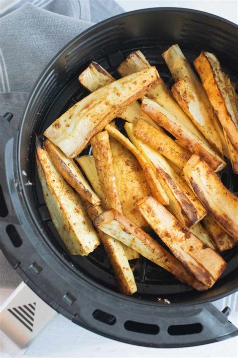 How many carbs are in grilled parsnips - calories, carbs, nutrition