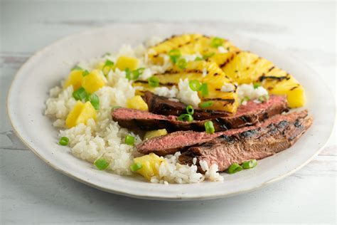 How many carbs are in grilled pineapple steak - calories, carbs, nutrition