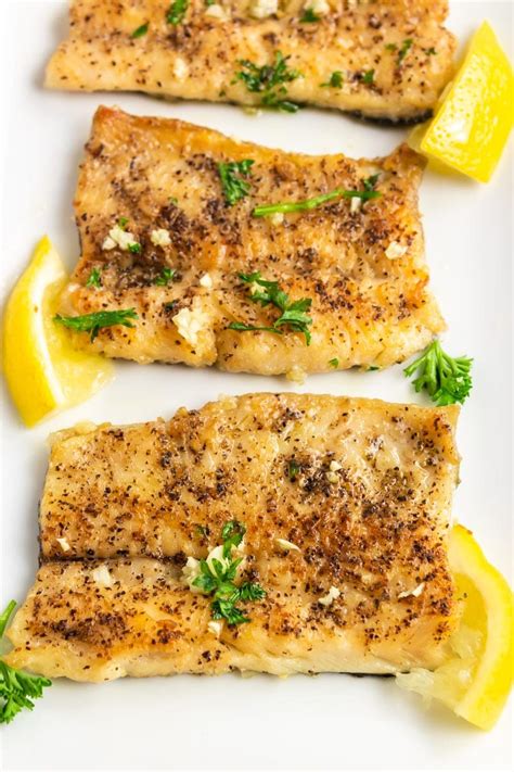 How many carbs are in grilled rainbow trout - calories, carbs, nutrition