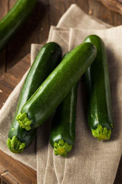 How many carbs are in grilled zucchini squash - calories, carbs, nutrition