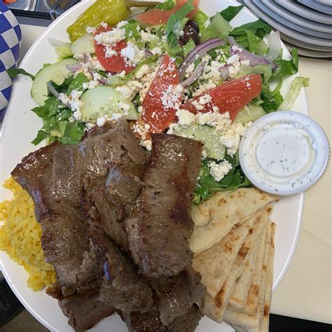 How many carbs are in gyro platter - calories, carbs, nutrition