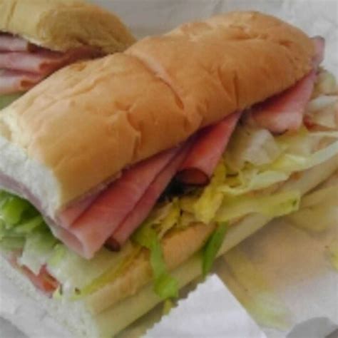 How many carbs are in ham sandwich - half order - calories, carbs, nutrition