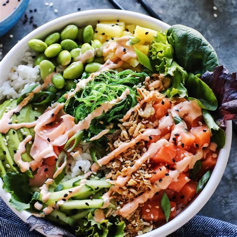 How many carbs are in hawaiian poke bowl with spring mix lettuce - calories, carbs, nutrition