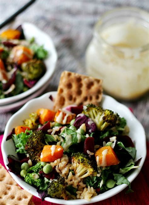 How many carbs are in hearty veggie and brown rice salad bowls - calories, carbs, nutrition