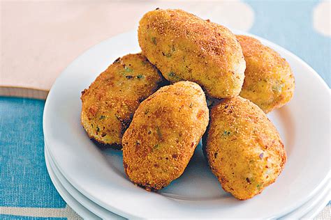 How many carbs are in herb potatoes croquettes-occ - calories, carbs, nutrition