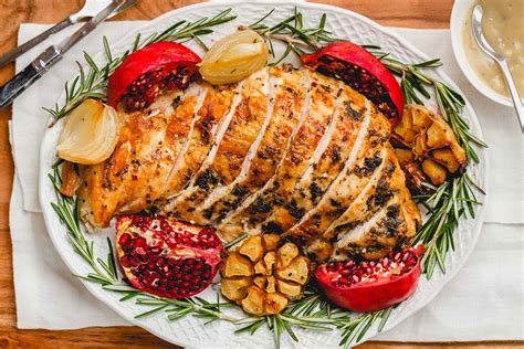 How many carbs are in herb roasted turkey breast with a strawberry quinoa salad - calories, carbs, nutrition