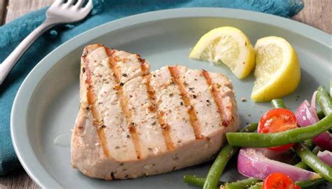 How many carbs are in herbed tuna pocket - calories, carbs, nutrition