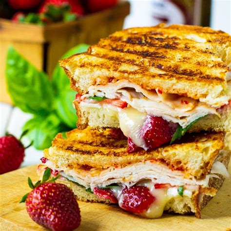 How many carbs are in honey roasted turkey panini with brie - calories, carbs, nutrition