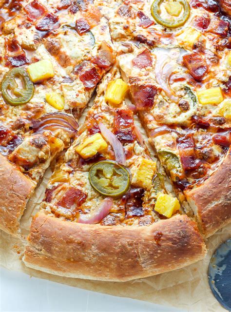 How many carbs are in honolulu grilled pineapple bacon pizza - calories, carbs, nutrition