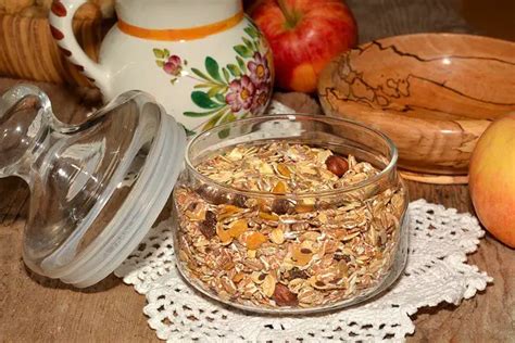 How many carbs are in hot oatmeal station-occ - calories, carbs, nutrition