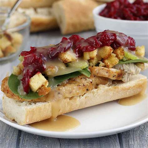 How many carbs are in hot open faced turkey sandwich - calories, carbs, nutrition