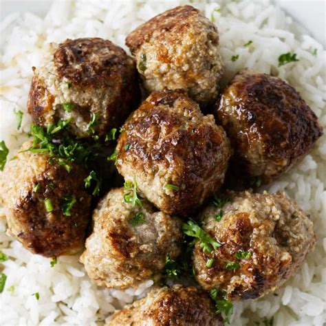 How many carbs are in housemade prepared meatballs - calories, carbs, nutrition