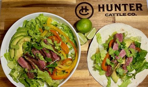 How many carbs are in hunter steak salad - calories, carbs, nutrition