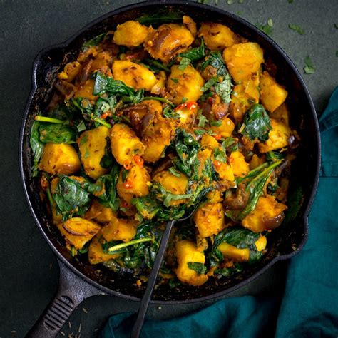 How many carbs are in indian saag aloo - calories, carbs, nutrition