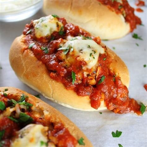 How many carbs are in italian meatball sandwich with club roll - calories, carbs, nutrition