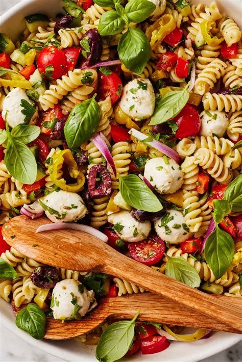 How many carbs are in italian pasta salad - calories, carbs, nutrition