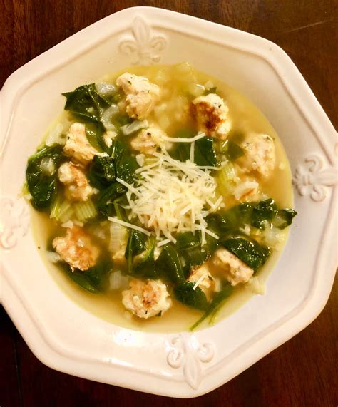 How many carbs are in italian wedding soup 16 oz - calories, carbs, nutrition