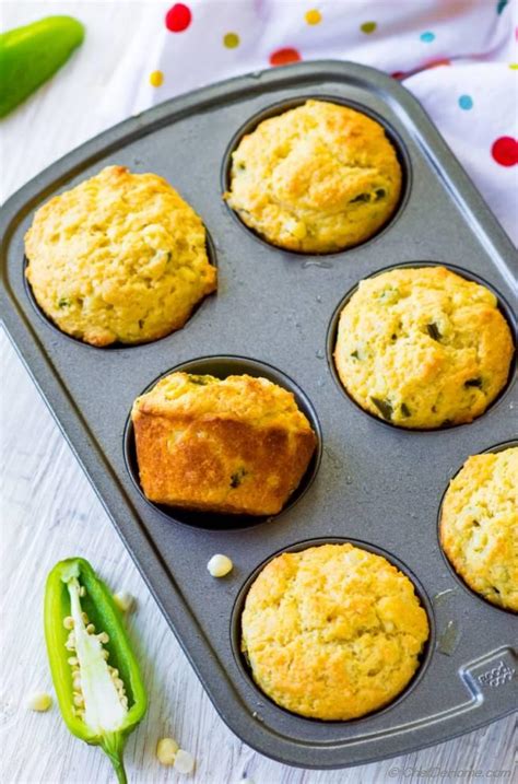 How many carbs are in jalapeno corn muffin - calories, carbs, nutrition