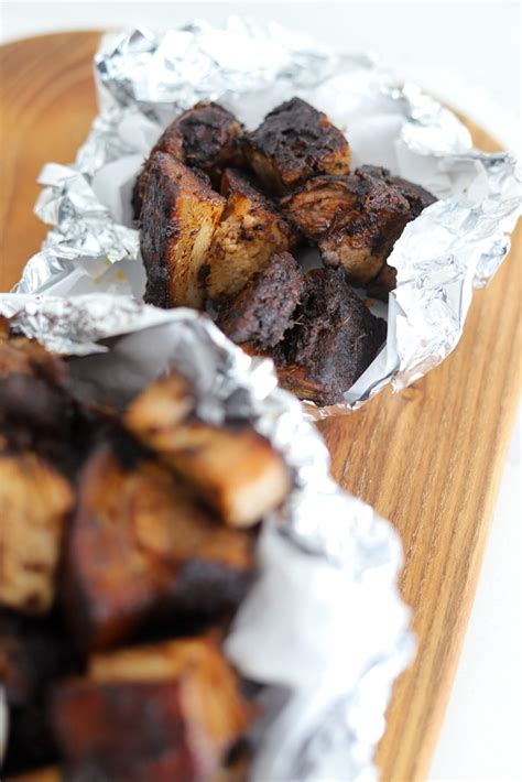 How many carbs are in jerked pork baguette - calories, carbs, nutrition