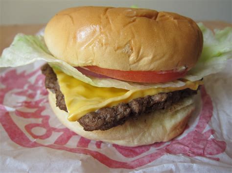 How many carbs are in jr. cheeseburger deluxe - calories, carbs, nutrition