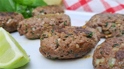 How many carbs are in kafta de carne - calories, carbs, nutrition