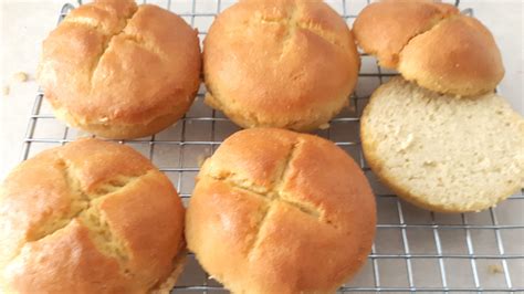 How many carbs are in kaiser rolls - calories, carbs, nutrition