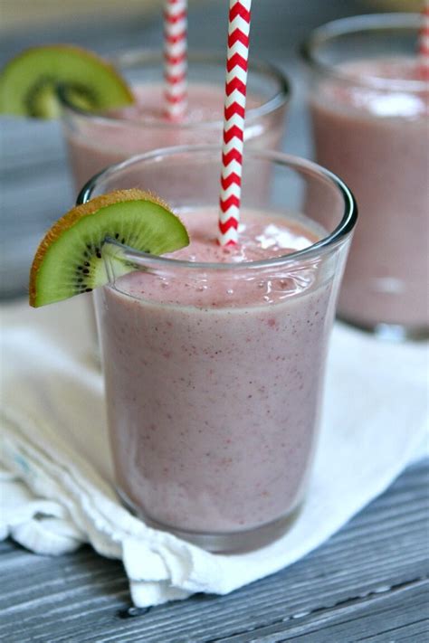 How many carbs are in kiwi strawberry smoothie - calories, carbs, nutrition