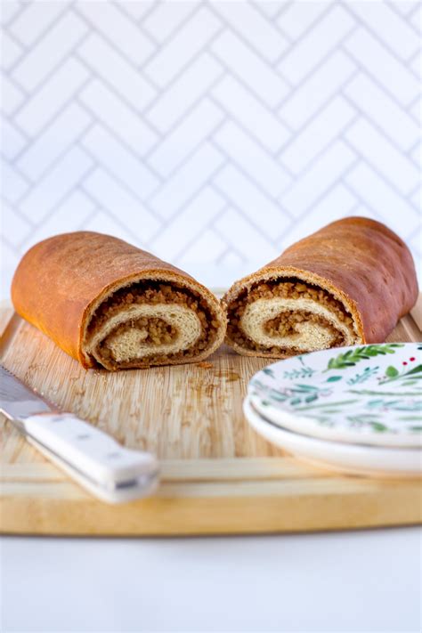 How many carbs are in kolaches - calories, carbs, nutrition