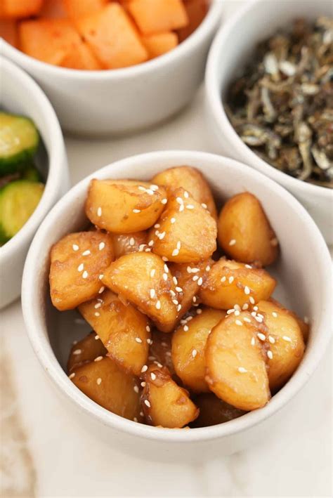 How many carbs are in korean braised potatoes - calories, carbs, nutrition