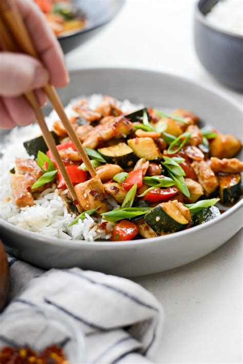 How many carbs are in kung pao chicken over sticky rice with stir-fried sugar snap peas - calories, carbs, nutrition