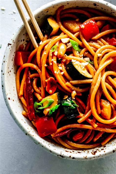 How many carbs are in kung pao linguine with almonds (21817.0) - calories, carbs, nutrition